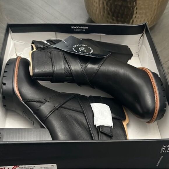 NATURALIZER Lyra Lug Sole Booties (WIDE) - Picture 2 of 11